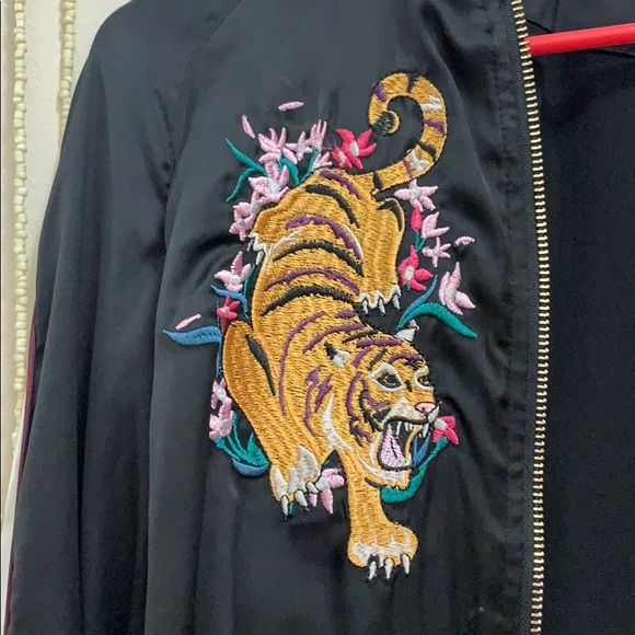 Satin Tiger Print Bomber Jacket - Picture 2 of 5